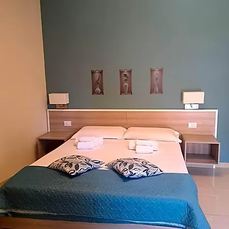 Couette-café Costa 4*